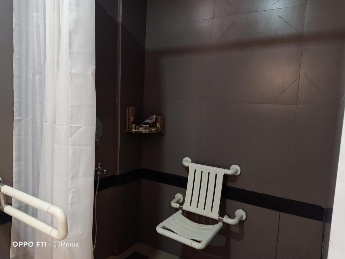 Princess De Munnar - 3 Star Hotel Thiruvananthapuram Екстериор снимка