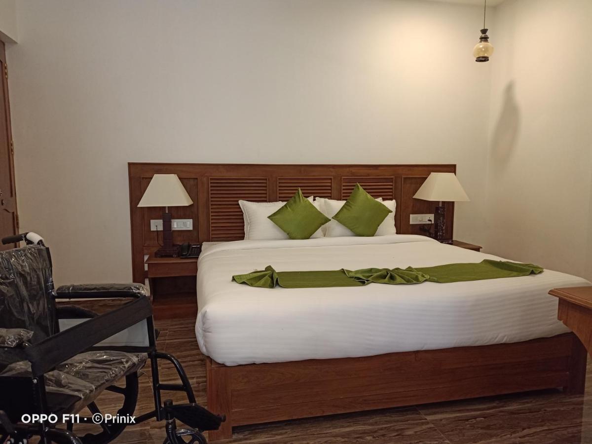 Princess De Munnar - 3 Star Hotel Thiruvananthapuram Екстериор снимка