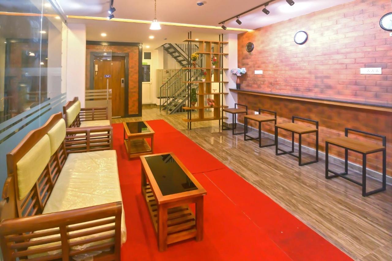 Princess De Munnar - 3 Star Hotel Thiruvananthapuram Екстериор снимка